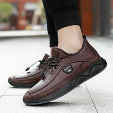 Load image into Gallery viewer, Men Winter warm plush food slipproofed casual leather apartments