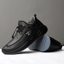 Load image into Gallery viewer, Men Winter warm plush food slipproofed casual leather apartments