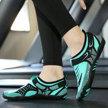 Lade das Bild in den Galerie-Viewer, draussenfeet barfussschuhe 31444 blau
