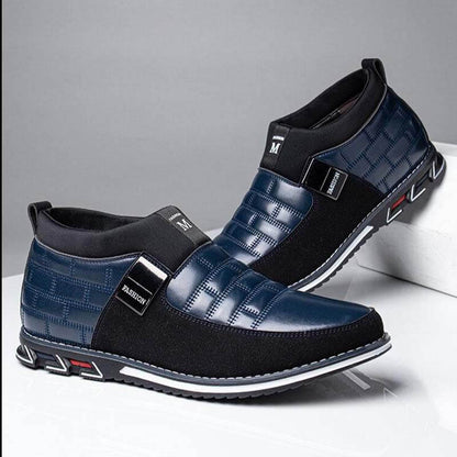 Herren Classic Business Casual Slip On Leder Stiefeletten (Schmale Schuhbreite, größere Größe empfohlen.)