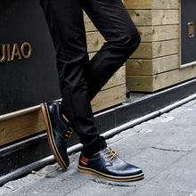 Cargar imagen en el visor de la galería, Marca para hombres casuales de cuero real de cuero oxford zapatos de ropa mocasines de moda
