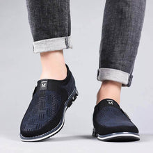 Lade das Bild in den Galerie-Viewer, Herren Wildleder Spleißen Metallschnalle Slip On Soft Sole Business Freizeitschuhe
