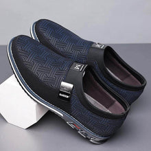 Lade das Bild in den Galerie-Viewer, Herren Wildleder Spleißen Metallschnalle Slip On Soft Sole Business Freizeitschuhe

