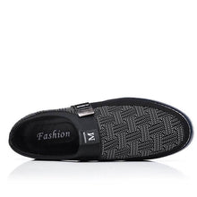 Lade das Bild in den Galerie-Viewer, Herren Wildleder Spleißen Metallschnalle Slip On Soft Sole Business Freizeitschuhe

