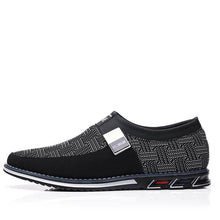 Lade das Bild in den Galerie-Viewer, Herren Wildleder Spleißen Metallschnalle Slip On Soft Sole Business Freizeitschuhe
