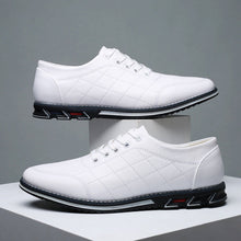 Cargar imagen en el visor de la galería, Lace de cuero a cuadros para hombres: zapatos de negocios informales
