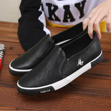 Lade das Bild in den Galerie-Viewer, Freizeitschuhe Herren Bequeme PU-Leder Herren Slipper Handmade Design Flats Sneakers Herren Slip on Lazy Herrenschuhe
