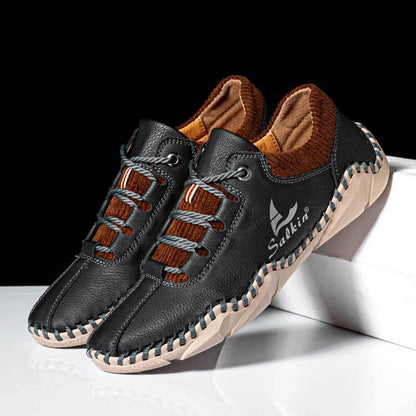 Zapatos de manejo de cuero casual sin cañón para hombres con costuras de mano