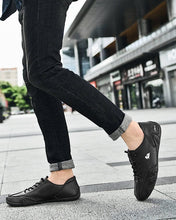 Lade das Bild in den Galerie-Viewer, draussenfeet handgefertigte lederschuhe 31473 schwarz
