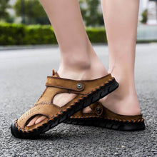 Lade das Bild in den Galerie-Viewer, Herren Sandalen Strand Schuhe lässig Set Fuß Hand Hausschuhe
