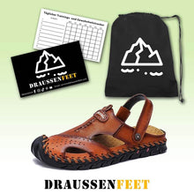Lade das Bild in den Galerie-Viewer, Herren Sandalen Strand Schuhe lässig Set Fuß Hand Hausschuhe

