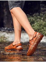 Lade das Bild in den Galerie-Viewer, draussenfeet handgefertigte lederschuhe sandalen hausschuhe 31281 braun
