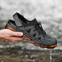 Lade das Bild in den Galerie-Viewer, draussenfeet handgefertigte lederschuhe sandalen hausschuhe 31281 schwarz
