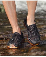 Lade das Bild in den Galerie-Viewer, draussenfeet handgefertigte lederschuhe sandalen hausschuhe 31281 schwarz
