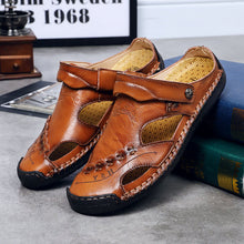 Load image into Gallery viewer, Men&#39;s big size men hand sewing closed toe comfortable soft leather sandals
