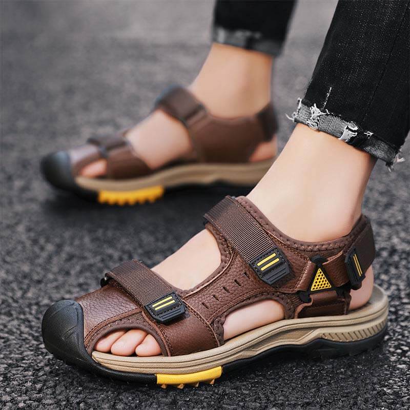 Herren Sommer Outdoor rutschfeste geschlossene Ledersandalen Casual Beach Schuhe