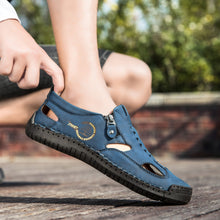 Lade das Bild in den Galerie-Viewer, draussenfeet handgefertigte lederschuhe sandalen hausschuhe 31568 blau
