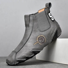 Lade das Bild in den Galerie-Viewer, Herren Leder Atmungsaktive Handnähte Weiche Octopussy Sohle Slip On Trendige Freizeitschuhe
