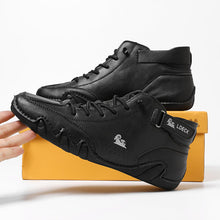 Load image into Gallery viewer, Men&#39;s women handmade high boots made of suede with Velcro fastener, Beck shoes made of waterproof leather, casual sneakers, non-slip, breathable (unisex)
