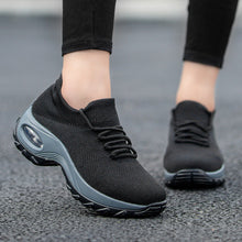 Lade das Bild in den Galerie-Viewer, draussenfeet strickschuhe 31540 grau schwarz

