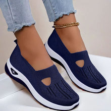 Lade das Bild in den Galerie-Viewer, draussenfeet strickschuhe 31555 blau
