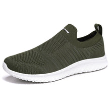 Lade das Bild in den Galerie-Viewer, draussenfeet strickschuhe 31556 armeegrun
