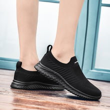 Lade das Bild in den Galerie-Viewer, draussenfeet strickschuhe 31556 renines schwarz 
