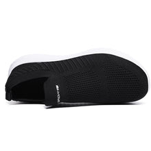 Lade das Bild in den Galerie-Viewer, draussenfeet strickschuhe 31556 schwarz und weiss
