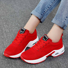 Lade das Bild in den Galerie-Viewer, Damen Frühling Mesh Flying Weben Bequeme Casual Sportschuhe
