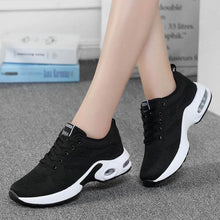 Lade das Bild in den Galerie-Viewer, Damen Frühling Mesh Flying Weben Bequeme Casual Sportschuhe

