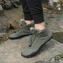 Lade das Bild in den Galerie-Viewer, draussenfeet winter barfussschuhe schneestiefel 31455 armeegrun
