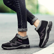 Lade das Bild in den Galerie-Viewer, Damen Wildleder Warm Gefütterte Stiefel Slip On Flache Winterschuhe
