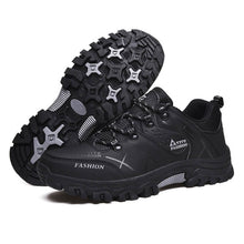 Lade das Bild in den Galerie-Viewer, Herren Wasserdichte Leder Turnschuhe Super Warm Outdoor Wanderschuhe Arbeitsschuhe Winter Schneeschuhe
