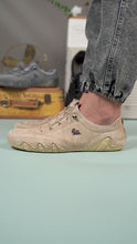 Laden und Abspielen von Videos im Galerie-Viewer, draussenfeet handgefertigte lederschuhe 31437 khaki
