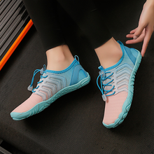 Lade das Bild in den Galerie-Viewer, draussenfeet barfussschuhe 31435 hellblau
