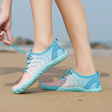 Lade das Bild in den Galerie-Viewer, draussenfeet barfussschuhe 31435 hellblau
