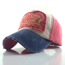 Lade das Bild in den Galerie-Viewer, draussenfeet baseballkappen 31218 marineblaue krempe rot
