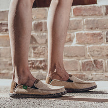 Lade das Bild in den Galerie-Viewer, draussenfeet bootsschuhe 31291 khaki

