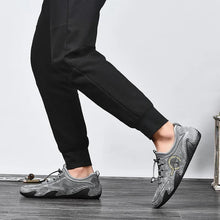 Lade das Bild in den Galerie-Viewer, draussenfeet handgefertigte lederschuhe 31132 grau
