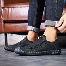 Lade das Bild in den Galerie-Viewer, draussenfeet handgefertigte lederschuhe 31257 schwarz
