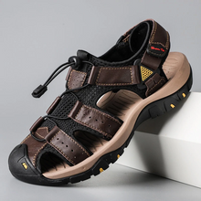 Lade das Bild in den Galerie-Viewer, draussenfeet handgefertigte lederschuhe sandalen hausschuhe 31362 dunkelbraun
