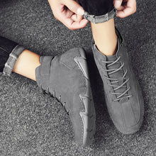 Lade das Bild in den Galerie-Viewer, draussenfeet handgemachte lederschuhe stiefel 31423 grau
