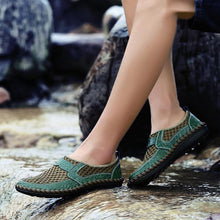 Lade das Bild in den Galerie-Viewer, draussenfeet handgemachte lederschuhe wasserschuhe 114139 grun
