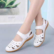 Lade das Bild in den Galerie-Viewer, draussenfeet ledersandalen hausschuhe 134073 weiss
