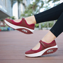 Lade das Bild in den Galerie-Viewer, draussenfeet strickschuhe 116044 rot
