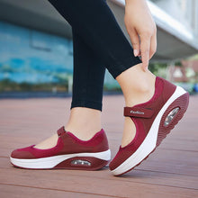 Lade das Bild in den Galerie-Viewer, draussenfeet strickschuhe 116044 rot
