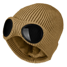 Lade das Bild in den Galerie-Viewer, draussenfeet winter strickmutzen 31419 khaki
